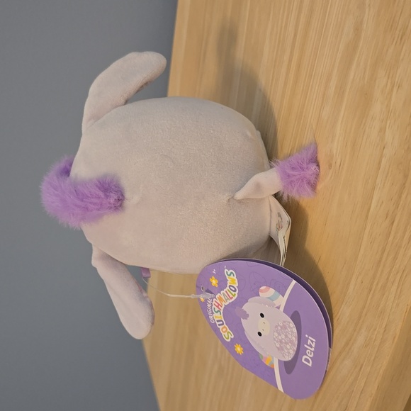 Delzi the Donkey 4" Squishmallow - Picture 3 of 3